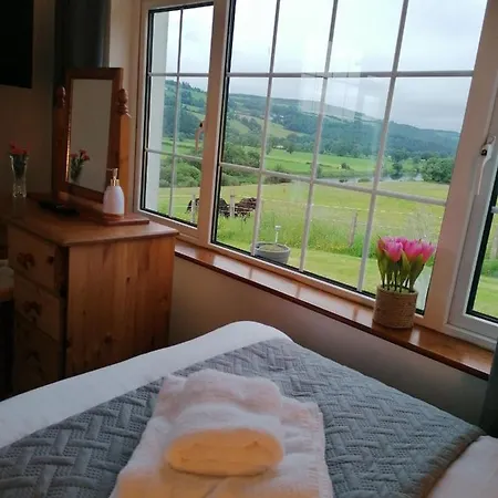 Cable Island 3* Conna